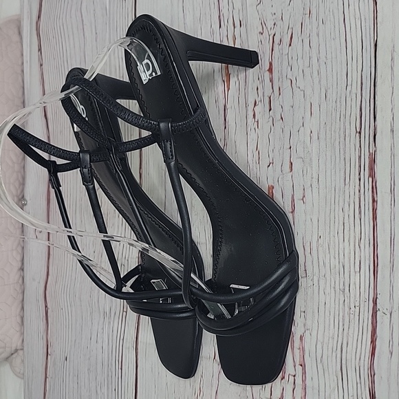 BP NORDSTROM Elegant Black Strappy Heels Size 10.5 NWOT - Picture 1 of 5
